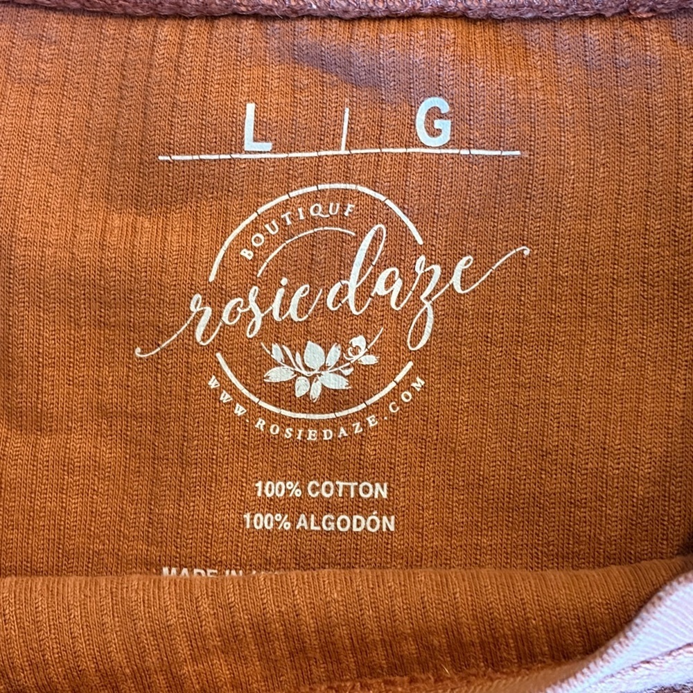 Rosie Daze Corded Crew - Size Large - Picture 3 of 3